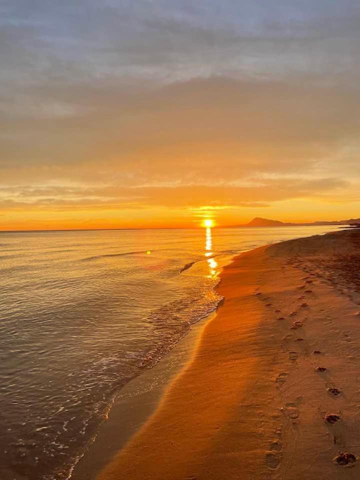Piles Playa Beach Apartment Екстериор снимка